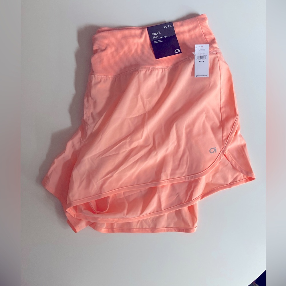 NWTS GAP Fit Women’s Pink Running Shorts Size XL New Women’s GAPFIT Shorts